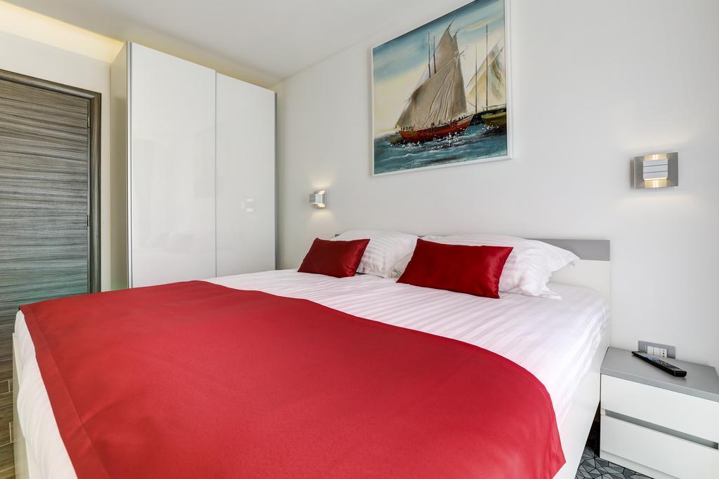 Viras Luxury Holiday Premantura Exterior foto
